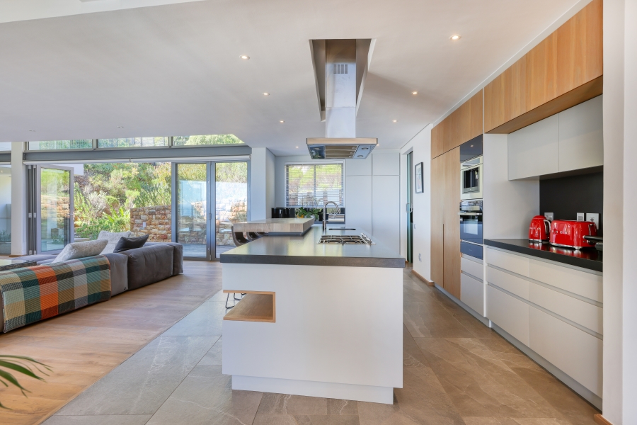5 Bedroom Property for Sale in Camps Bay Western Cape